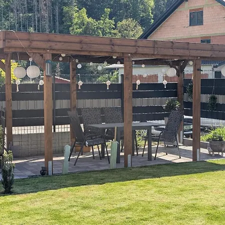 Hornblick Mit 1 Doppelbett Und 2 Schlafsessel Mindestaufenthalt 2 Naechte * Altenahr